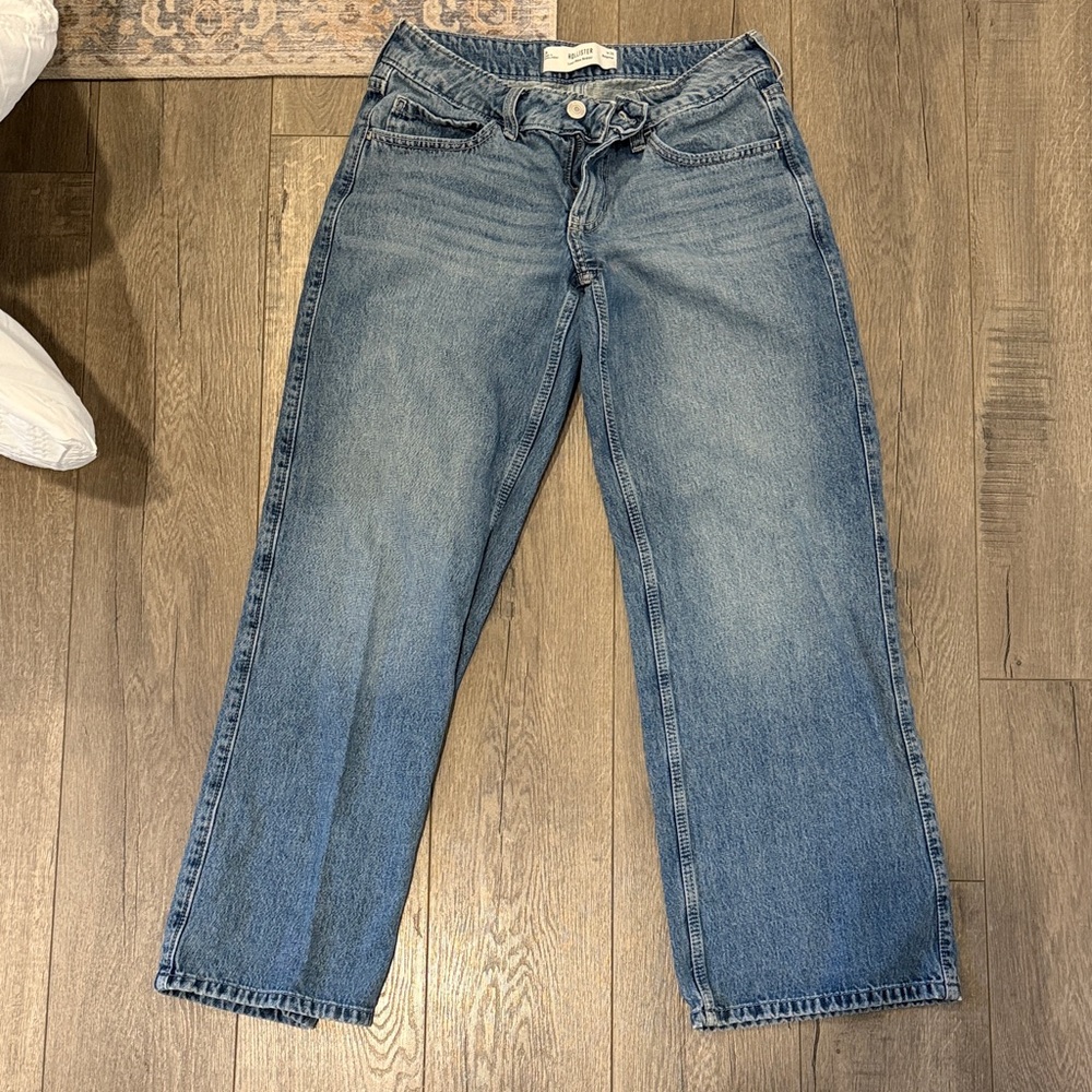 Hollister Women's Relaxed Blue Jeans
